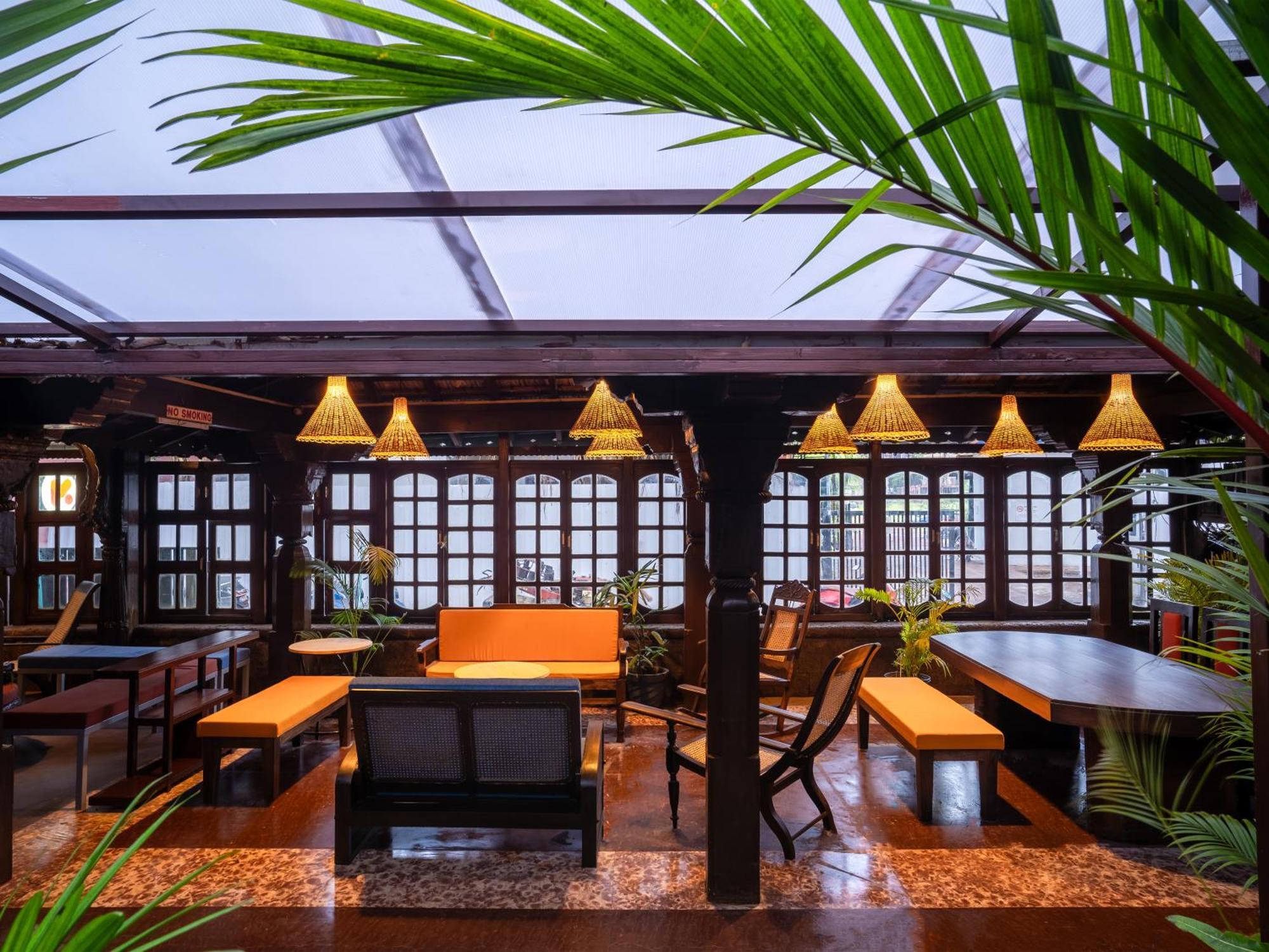 Madpackers Goa Anjuna - Bar Exterior foto