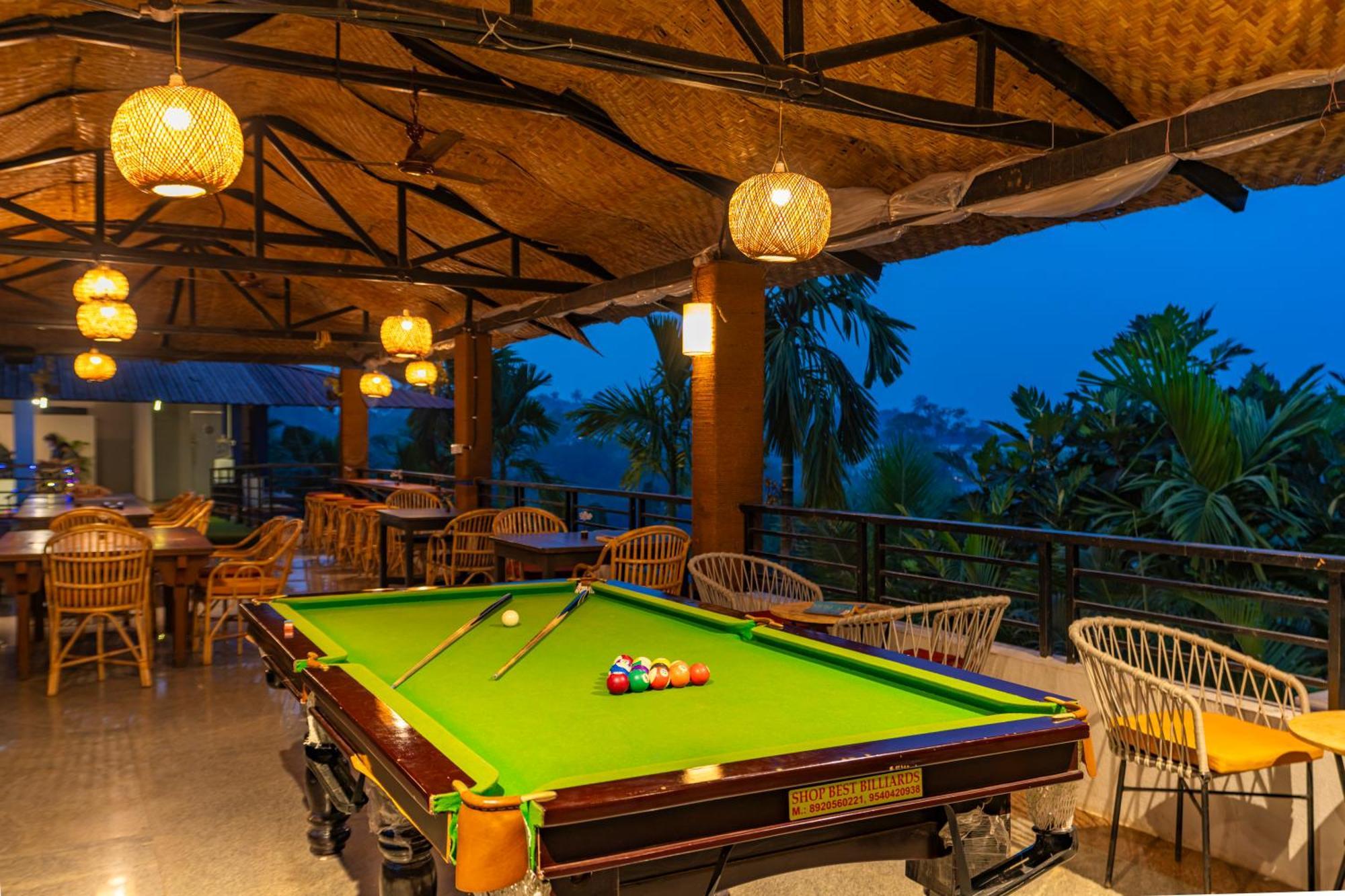 Madpackers Goa Anjuna - Bar Exterior foto