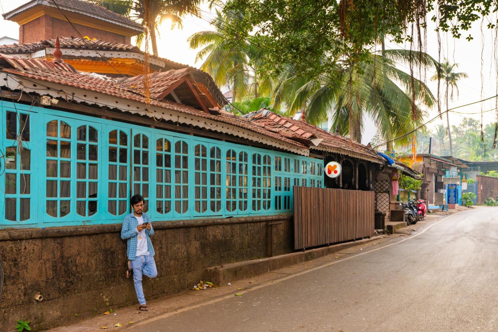 Madpackers Goa Anjuna - Bar Exterior foto